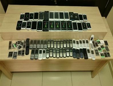 Denizli’de Kaçak Cep Telefonu Operasyonu
