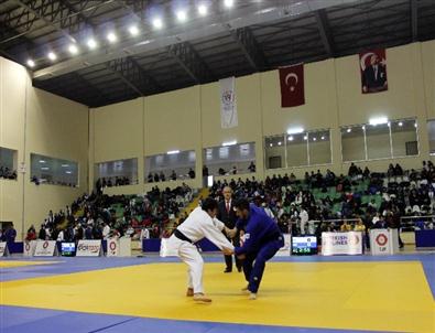 Judonun Kalbi Ünye’de Atıyor