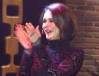 BEYAZ SHOW - Beyaz'dan Ayşe Hatun Önal'a türkü sürprizi