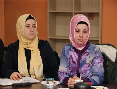 Bilge Kadın Platformu Üyeleri 'fetva Yokuşu'Kitabını Tartıştı