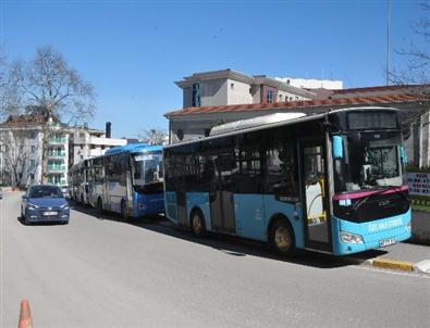 Akçakoca'da Özel Halk Otobüsçüleri Kontak Kapattı