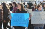 ÖZGECAN ASLAN - Çarşamba’da Kız Öğrenciler Özgecan İçin Yürüdü