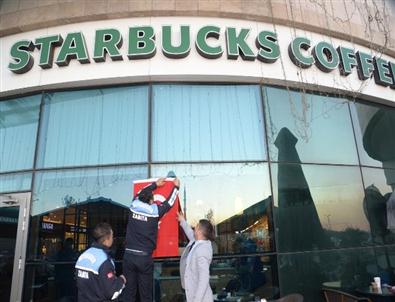 Mhp'li Başkan Adana'daki Starbucks'a Türk Bayrağı Astırdı
