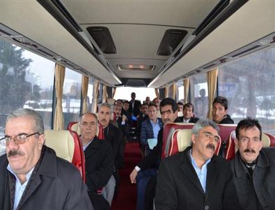 Çat Belediye Başkanı Arif Hikmet Kılıç, Muhtar ve Meclis Üyelerini İstanbul’a Gönderdi…