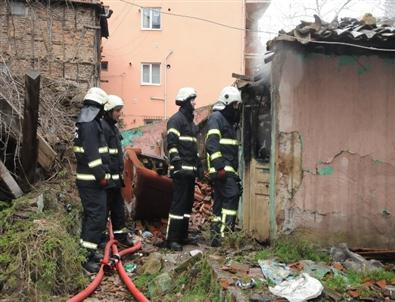 Metruk Binada Yangın Paniği