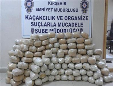 Polis Memuru 205 Kilo Uyuşturucu İle Yakalandı