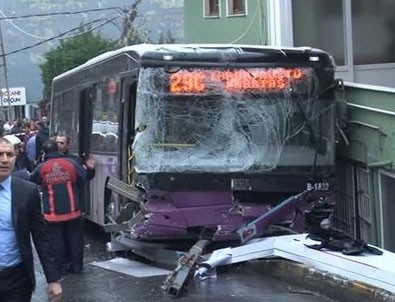 Sarıyer’de Otobüs Kazası