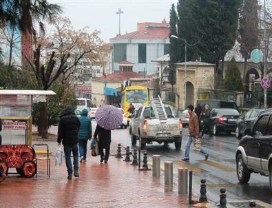 Tekirdağ Haftaya Yağmurla Başladı