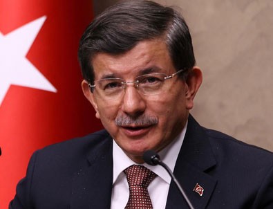 Başbakan Davutoğlu'ndan faiz kararı yorumu