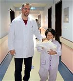 ERKEN DOĞUM - Denizli'de 110 Santimetrelik Annenin 46 Santimetrelik Çocuğu Oldu