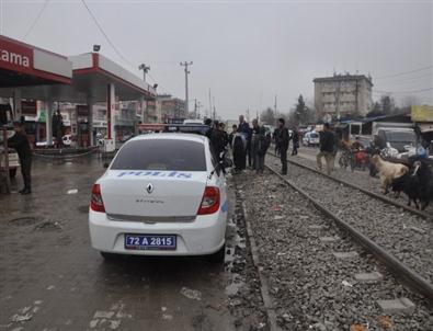 Batman’da Yolcu Treni Bir Kadına Çarptı