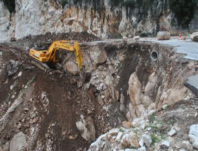 Demre'de Selin Yaraları Sarılmaya Devam Ediyor