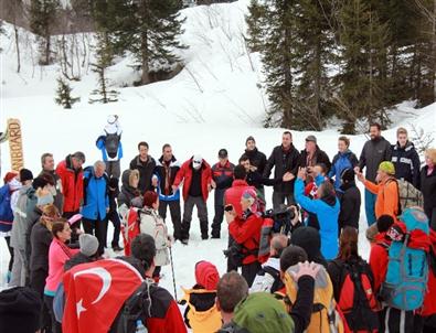 Güneşli Havada Başlayan Kar Yürüyüşünde Kar Sürprizi