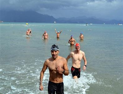 Kulaçlar ‘kadına Şiddete Hayır’ Temasıyla Atıldı