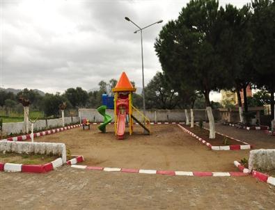 Arslanlı’da Park Açılışı ve Temel Atma Töreni Gerçekleşti