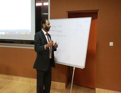 Katarlı Prof. Saferr Hussain Khan Bayburt Üniversitesinde Seminer Verdi