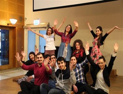 Bkm Artık Stockholm'de Güldürecek