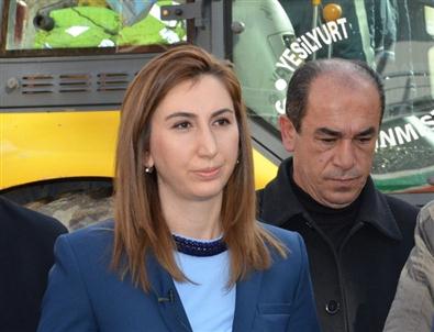 Yeşilyurt’ta Metruk Binalar Yıkılıyor