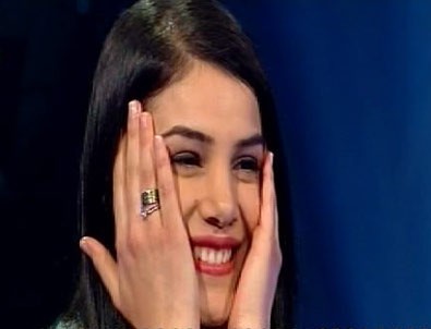 Kim Milyoner Olmak İster?'de seyirciler yarışmacıyı böyle yaktı