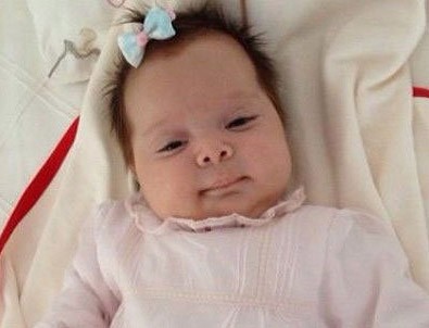 Demet Akalın'ın kızı Hira'da tümör çıktı