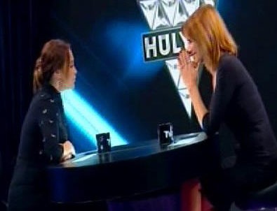 Hülya Avşar'dan Esra Erol'u utandıran sorular