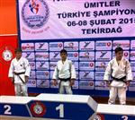 İğdır'dan Geldi, Ev Sahibini Yendi