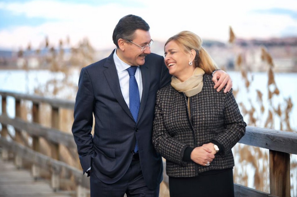 Melih Gökçek: Nevin Hanım siyaseti benden iyi yapar