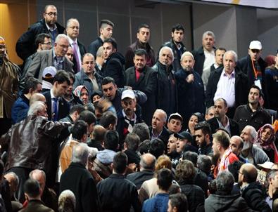 Ak Parti İl Kongresi’nde Berkin Elvan gerginliği