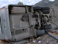 GÜÇLÜKÖY - Antalya'da yolcu otobüsü devrildi