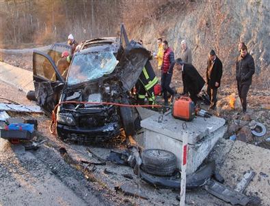 Lüks Cip İşçileri Taşıyan Kamyonete Çarptı Açıklaması