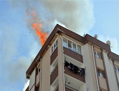 Çatı Katında Yangın Çıktı
