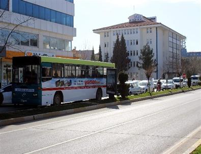Hatalı Parklar Ulaşımı Aksatıyor