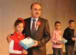 PIYES - Mehmet Akif Ödül Almadı Deyip Ödülünü Kabul Etmedi