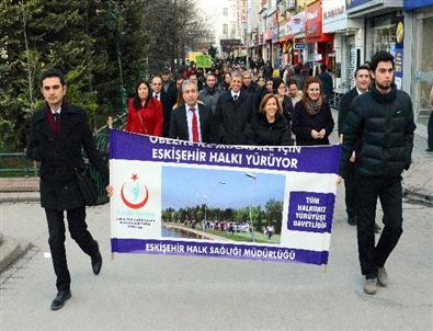Eskişehir'de 'Sağlık Çalışanları İle Yürüyoruz” Etkinliği