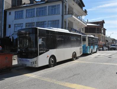 Eylem Yapan Otobüsçülere 9 Bin 600 Lira Ceza Kesti