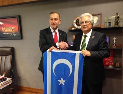 İrak Türkmenleri Kültür ve Dayanışma Derneğinden Toptaş’a Ziyaret