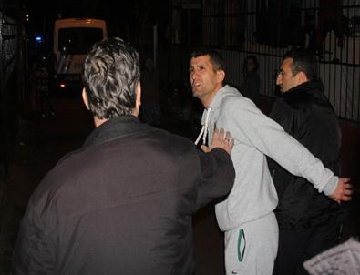 İşsiz Genç Eşini ve Üvey Annesini Rehin Aldı