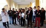 Midyat’ta 14 Mart Tıp Bayramı Öncesi Sağlık Çalışanlarından Eylem