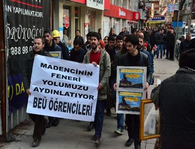 Öğrencilerden Madencilere Destek