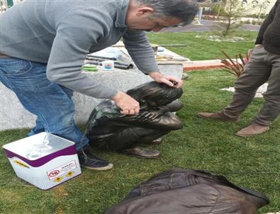 Parçalanan Berkin Elvan Heykeli Onarıldı