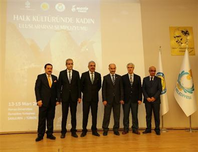 Şanlıurfa’da Uluslararası Kadın Sempozyumu Başladı