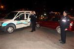 Otomobil İle Polis Aracı Çarpıştı Açıklaması