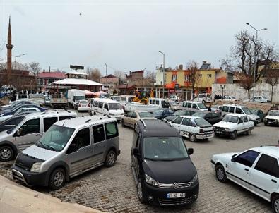 Adilcevaz’da Parkmetre Uygulaması Başladı