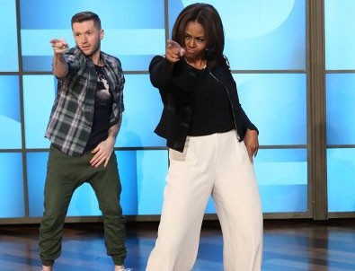 Michelle Obama sahnede dans etti