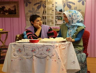 Yüreğirli Kadınlar 'Besleme'Yi İzledi