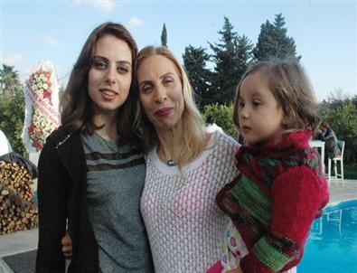 Zeynep Casalini Ticarette Hız Kesmiyor