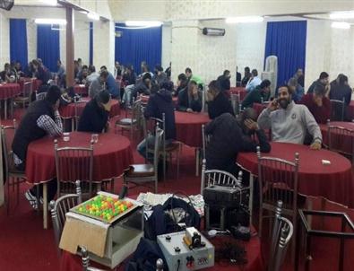 Adana Polisinden Kumara Geçit Yok