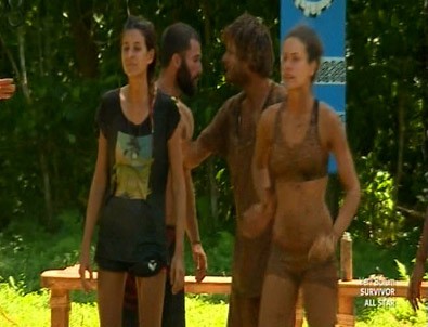 Survivor All Star / Adada büyük kavga