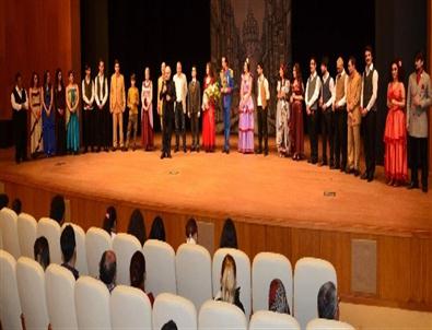 Alanya Belediye Tiyatrosu’ndan  İlk Turne