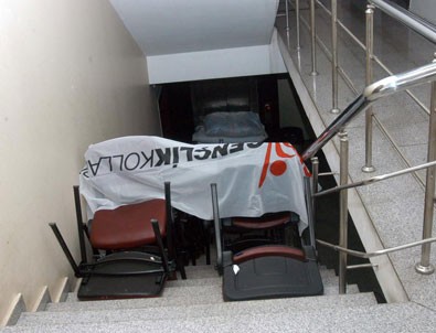 CHP Trabzon İl Başkanlığındaki 'işgal' eylemi